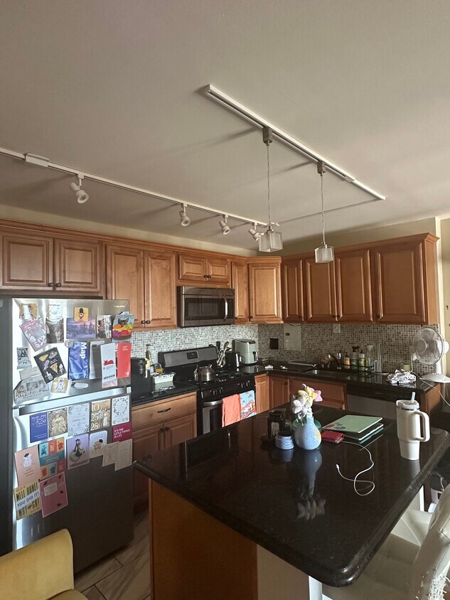 Foto principal - 950 25th St NW