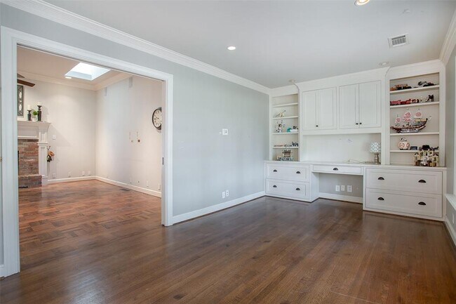 Building Photo - 11132 Westmere Cir