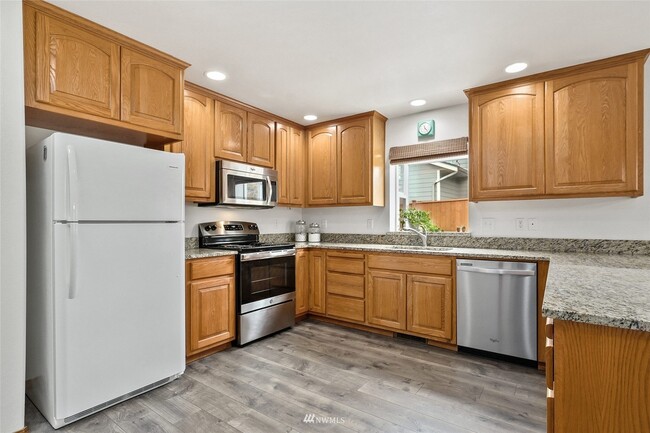 Kitchen - 8434 282nd St NW