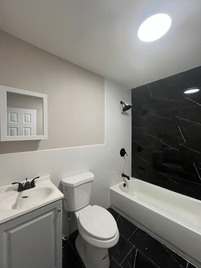 Foto del edificio - 6 Jordan Ave