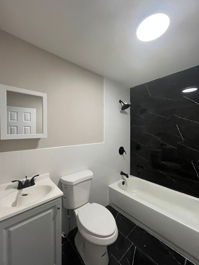 Building Photo - 6 Jordan Ave