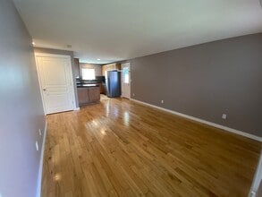 Building Photo - 2413 Mountain Terrace