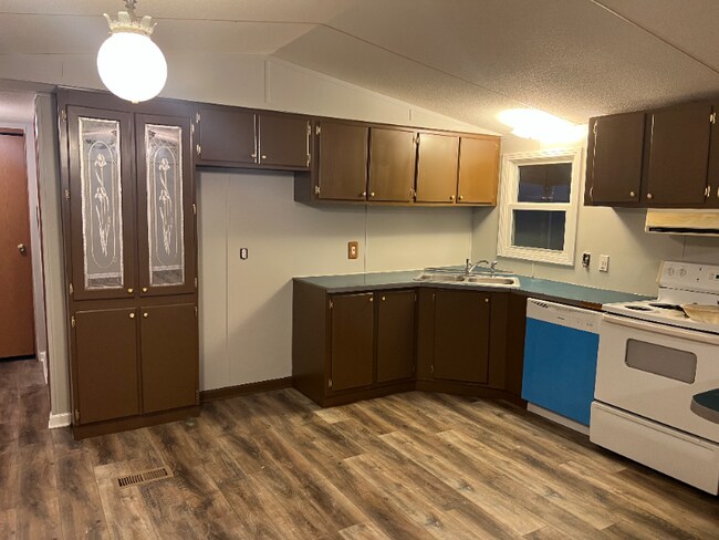 Foto del edificio - 750 Coaling Rd