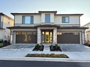 Building Photo - 2282 Solace Vis