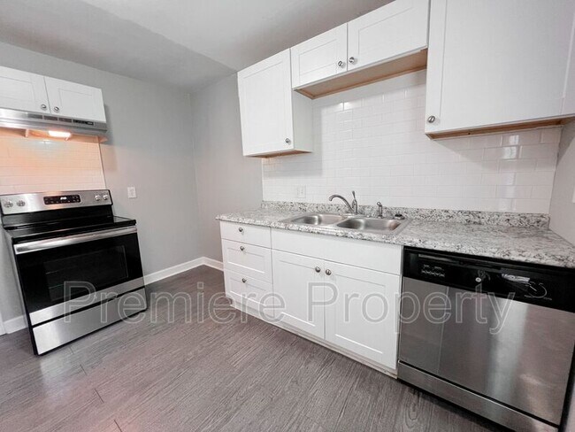 Foto del edificio - 8902 Richards Dr