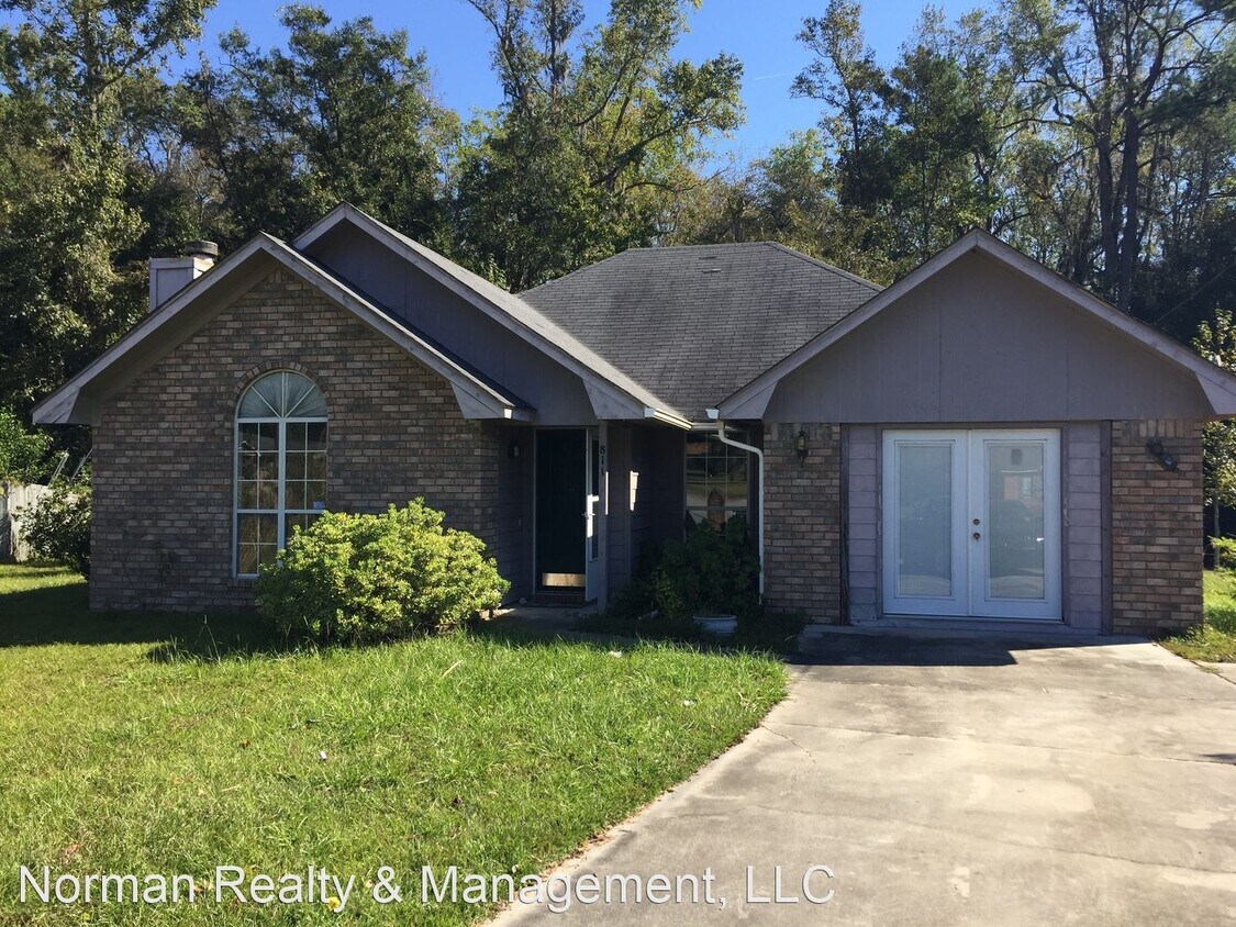 Primary Photo - 3 br, 2 bath House - 811 Sagewood