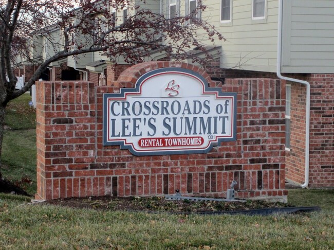 Building Photo - Crossroads of Lee's Summit