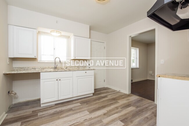Building Photo - 2661 Mckinley Ave