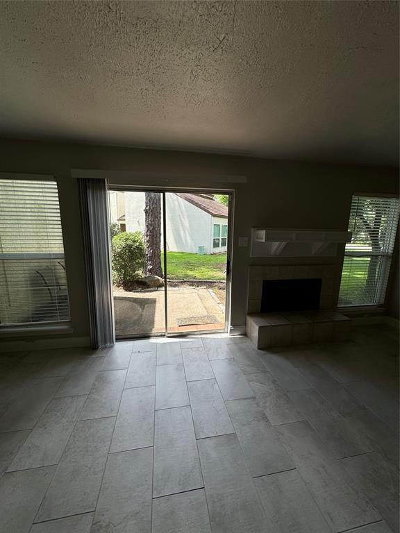 Foto del edificio - 20309 Sunny Shores Dr