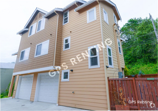 Building Photo - 5078 Delridge Wy SW