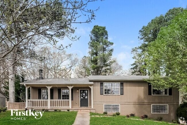 Building Photo - 3762 Cambridge Dr SW