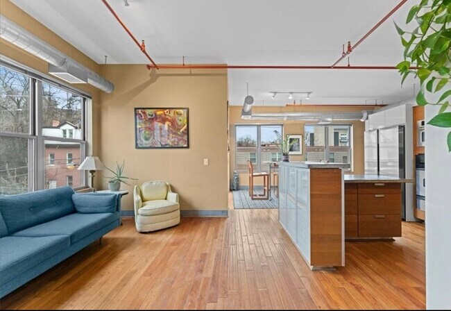 Foto del edificio - 1536 Colwell St