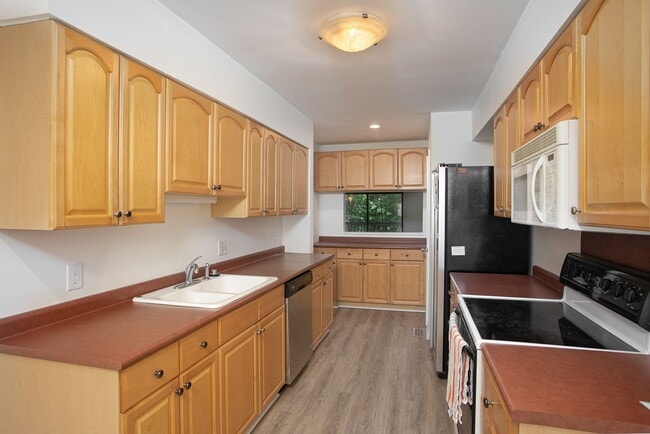 Building Photo - 128 Ridge Trail