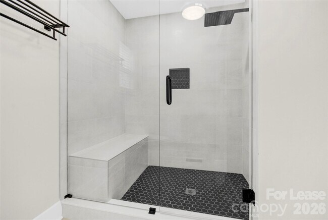 Foto del edificio - 2630 Elon St