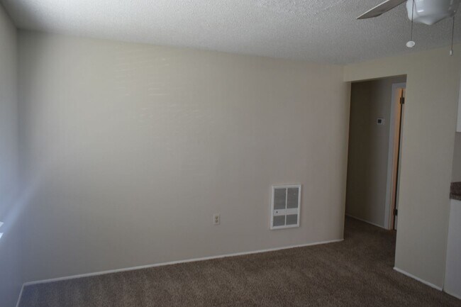 Foto del edificio - Affordable Englewood