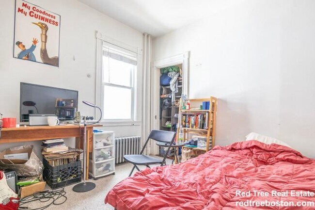 Building Photo - 6 bedroom in Allston MA 02134
