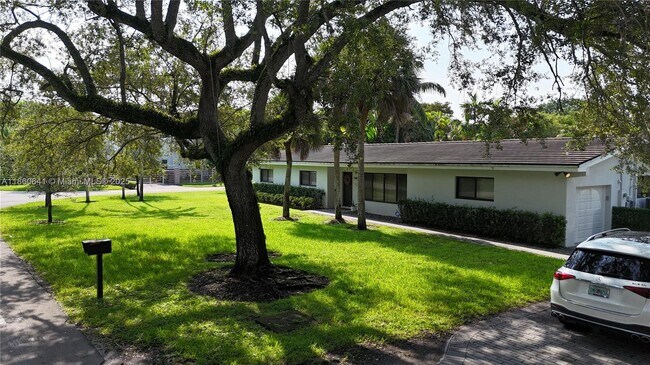 Foto del edificio - 7340 SW 105th Terrace