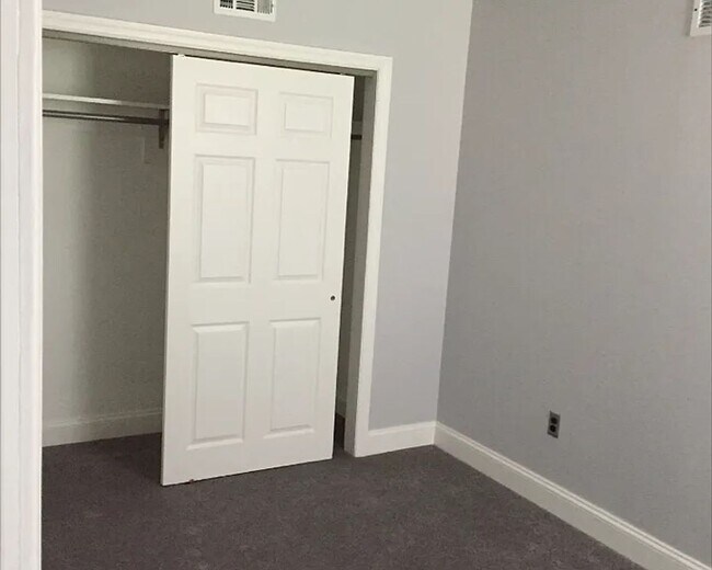 Foto del edificio - Charming South Philadelphia Rowhome