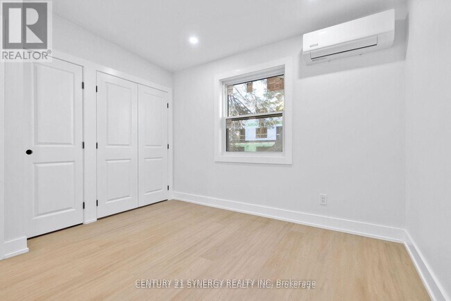 Building Photo - 598 Kirkwood Ave