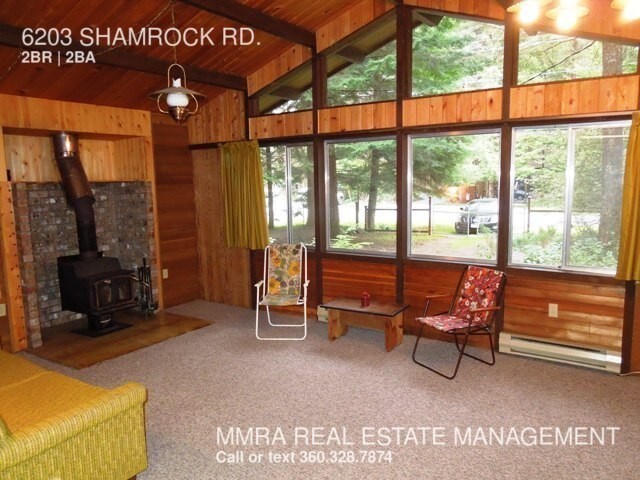 Building Photo - Great 2+ Bedroom Cabin on 1/3 Acre!