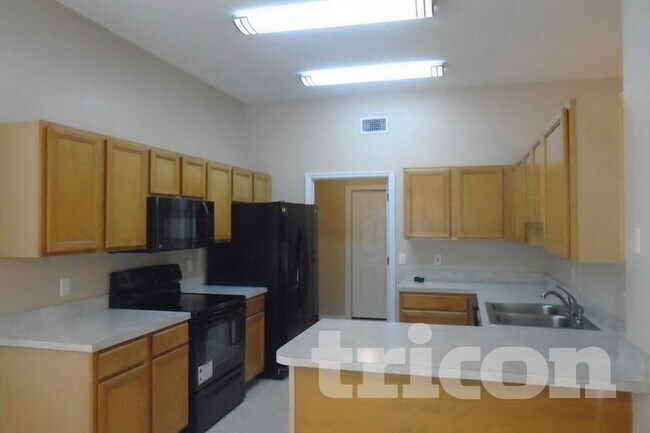 Foto del edificio - 5544 Elizabeth Rose Square