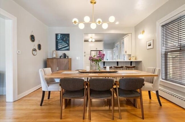 Building Photo - 322 W Lawrence St