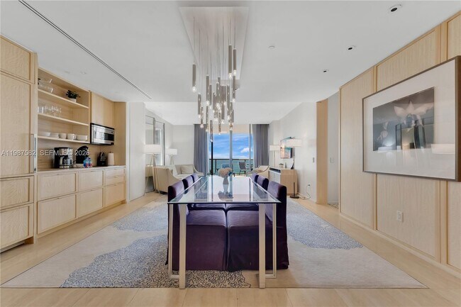 Foto del edificio - 9703 Collins Ave