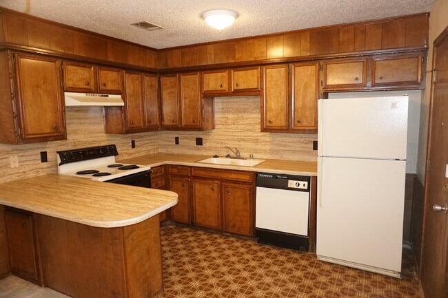 Foto del edificio - Duplex Located Just Off S. Loop Conveniently Located Near Many Restaurants, Shopping Mall / Outle...