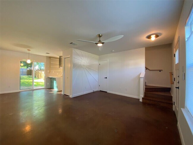 Building Photo - 7208 Meador Ave