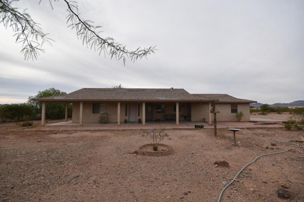 7808 W Chinle Dr House for Rent in Golden Valley, AZ