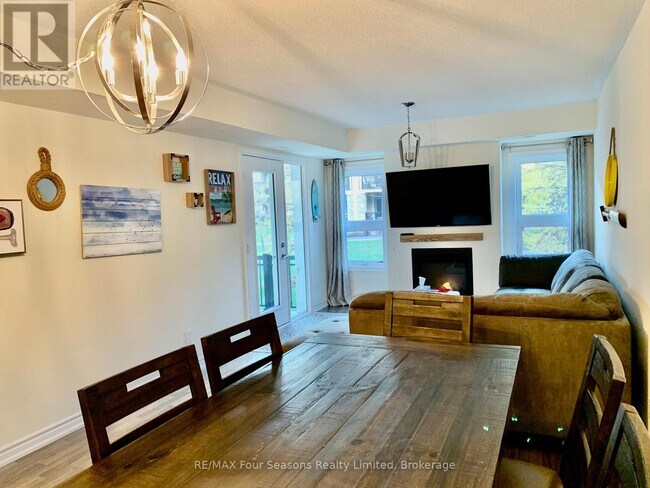 Photo du bâtiment - 4 Cove Ct