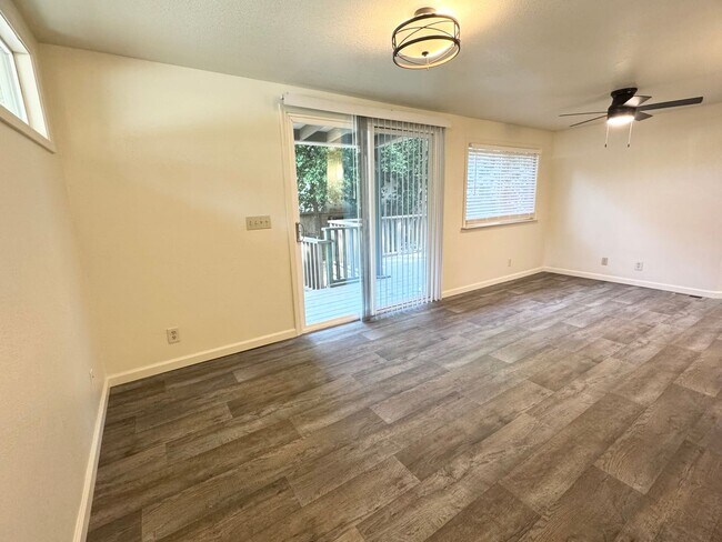 Foto del edificio - 148 Sequoyah Ave