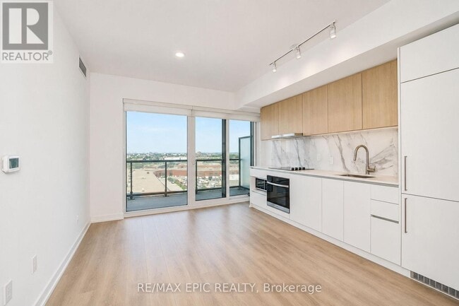 Building Photo - 1100 Sheppard Ave W