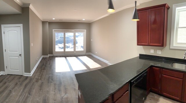 Building Photo - 4644 W 63rd St