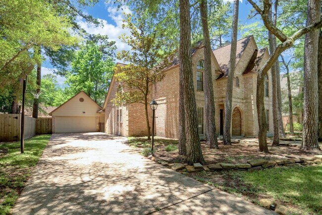 Building Photo - 127 Rush Haven Dr