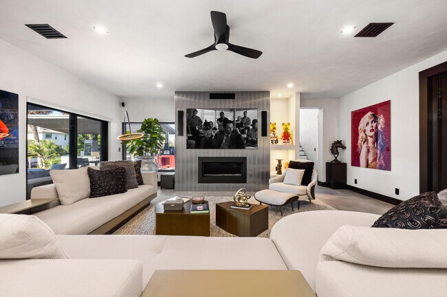 Foto del edificio - 839 NE Bay Isle Dr
