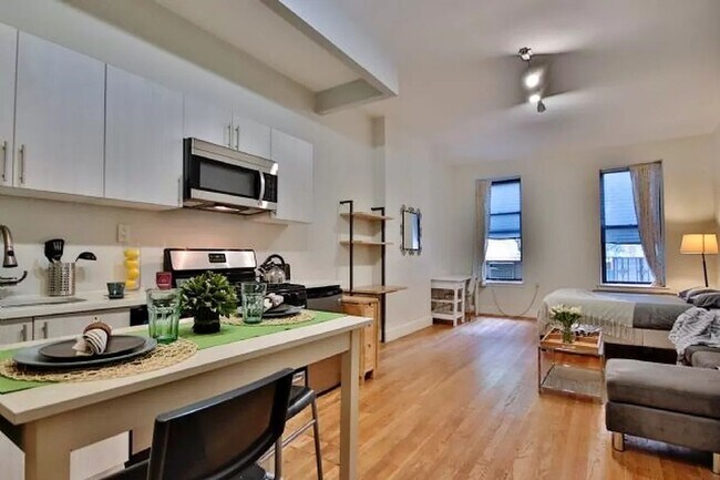 Building Photo - East 70th Street