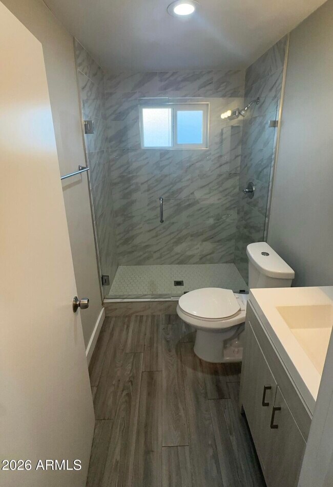 Foto del edificio - 3027 N 37th St