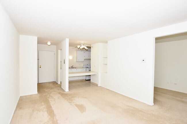 Building Photo - 912 Ridge Square