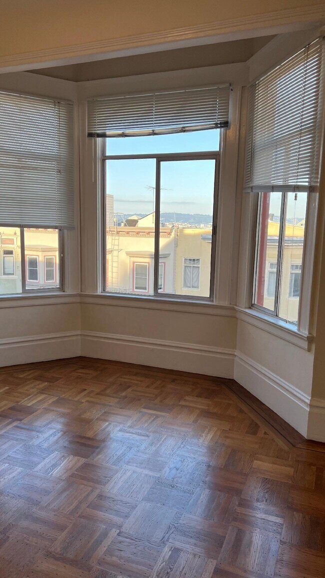 Foto del edificio - 1537 Taylor St