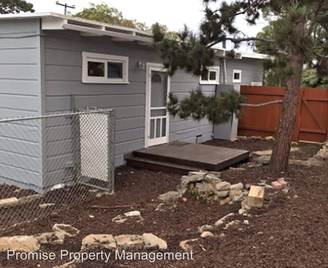 Building Photo - 1291 Las Flores Dr