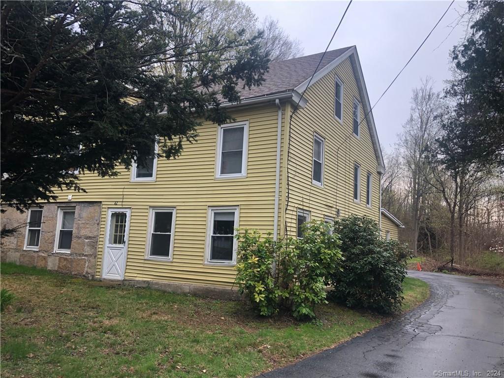 42 Fisher Hill Rd Unit 1, Glastonbury, CT 06033 Room for Rent in