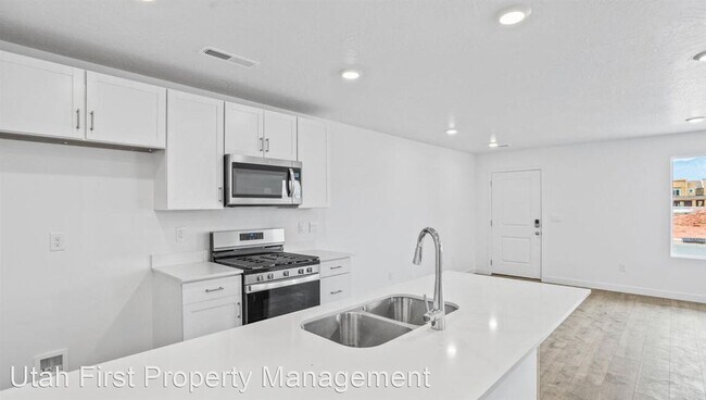 Foto del edificio - 3 br, 2 bath House - 3231 E Elkhorn Lane