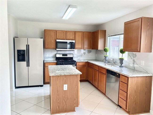 Foto del edificio - 3303 Barkers Crossing Ave
