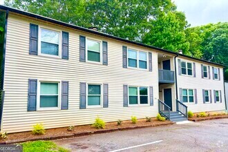 Building Photo - 117 Mark Twain Cir