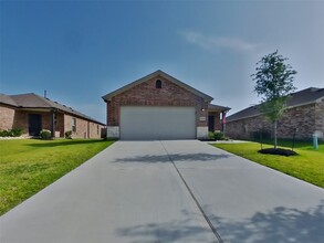 Building Photo - 8230 Red Spruce St