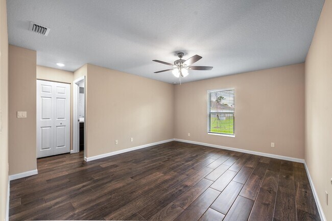 Foto del edificio - Northwest Lincoln Avenue, Port St. Lucie, ...