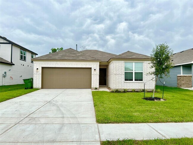Building Photo - 812 Westpointe Dr