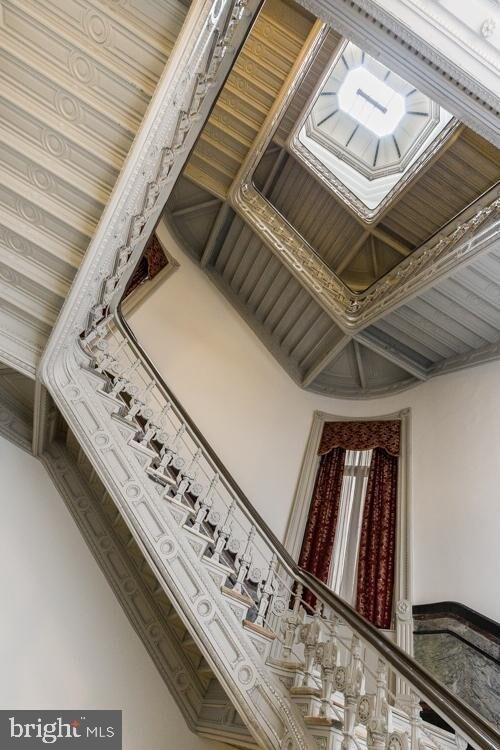 Building Photo - 1001 Chestnut St