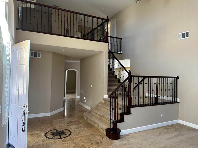 Building Photo - 720 Blake Ct